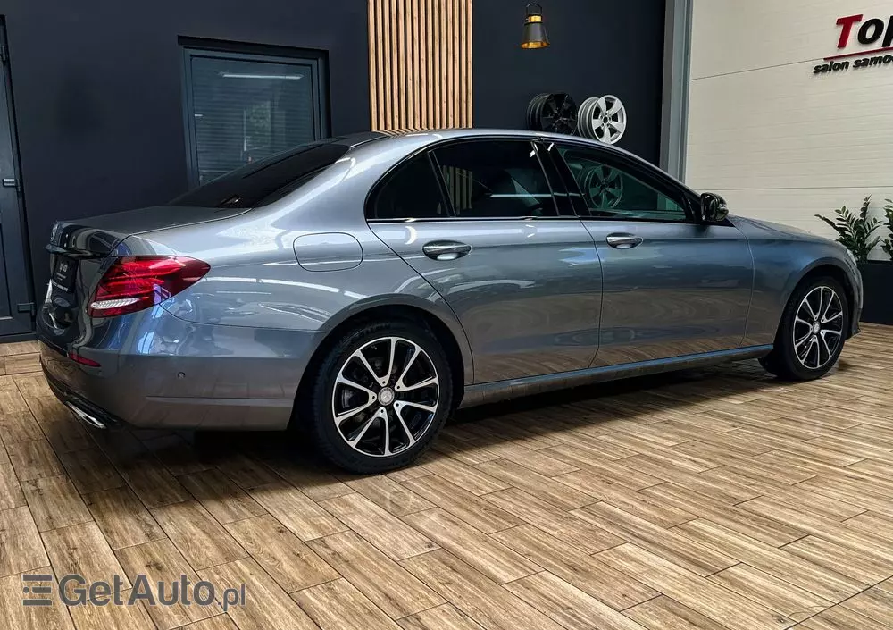 MERCEDES-BENZ Klasa E 220 d Business Edition 9G-TRONIC