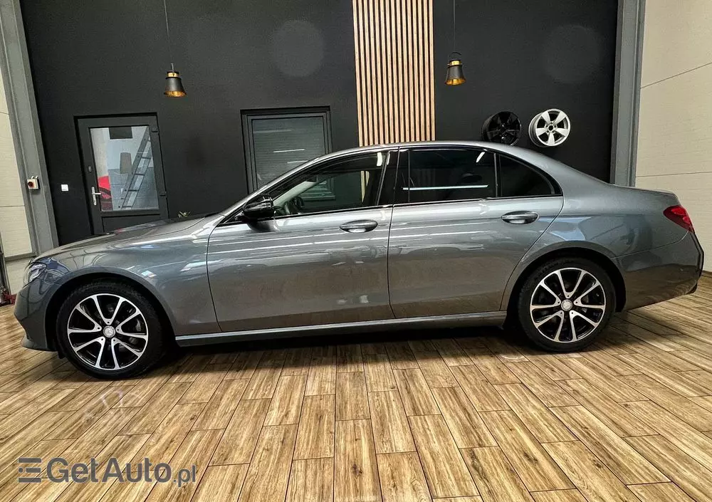 MERCEDES-BENZ Klasa E 220 d Business Edition 9G-TRONIC