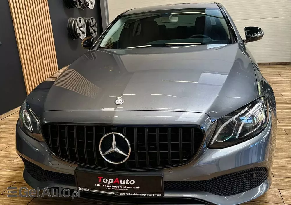 MERCEDES-BENZ Klasa E 220 d Business Edition 9G-TRONIC