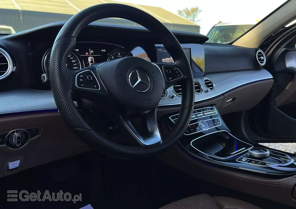MERCEDES-BENZ Klasa E 220 d Business Edition 9G-TRONIC