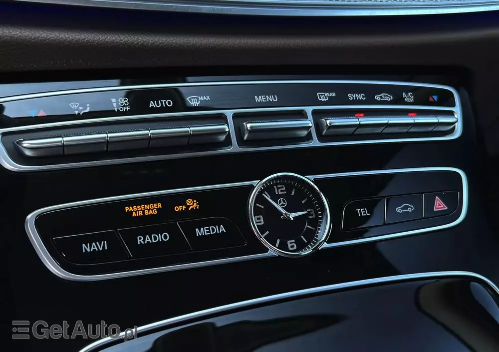 MERCEDES-BENZ Klasa E 220 d Business Edition 9G-TRONIC