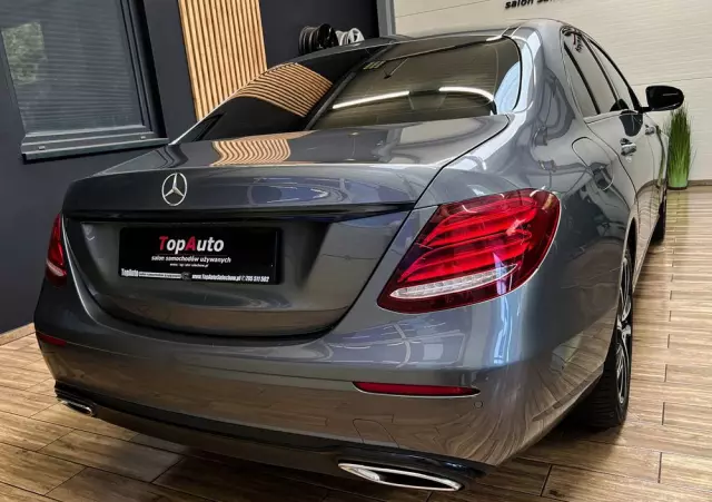 MERCEDES-BENZ Klasa E 220 d Business Edition 9G-TRONIC
