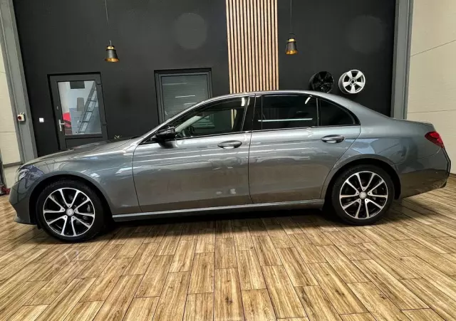 MERCEDES-BENZ Klasa E 220 d Business Edition 9G-TRONIC