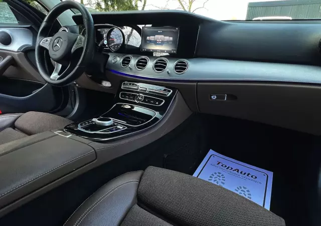 MERCEDES-BENZ Klasa E 220 d Business Edition 9G-TRONIC