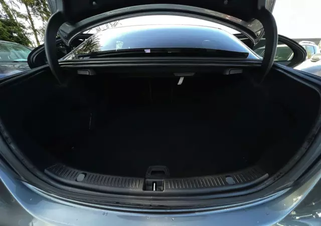 MERCEDES-BENZ Klasa E 220 d Business Edition 9G-TRONIC