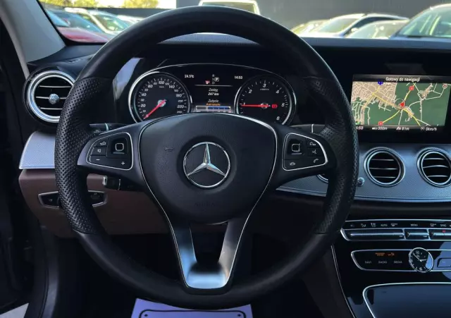 MERCEDES-BENZ Klasa E 220 d Business Edition 9G-TRONIC