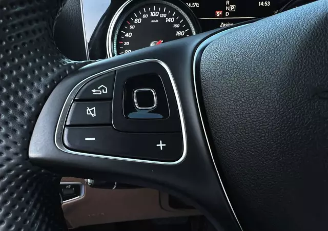 MERCEDES-BENZ Klasa E 220 d Business Edition 9G-TRONIC