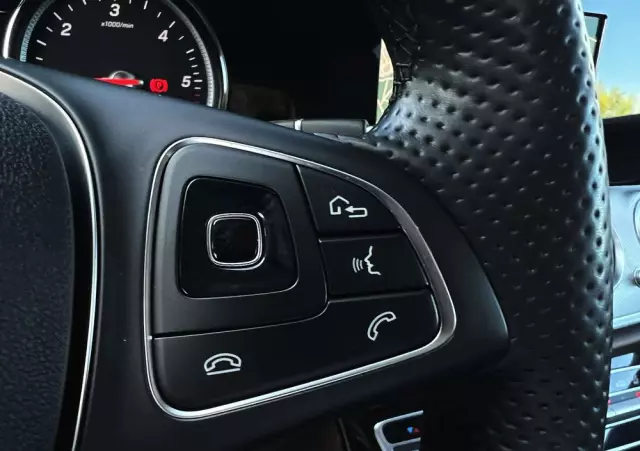 MERCEDES-BENZ Klasa E 220 d Business Edition 9G-TRONIC