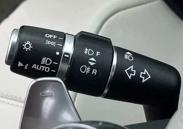 LAND ROVER Range Rover Velar 3.0 SD6 R-Dynamic HSE