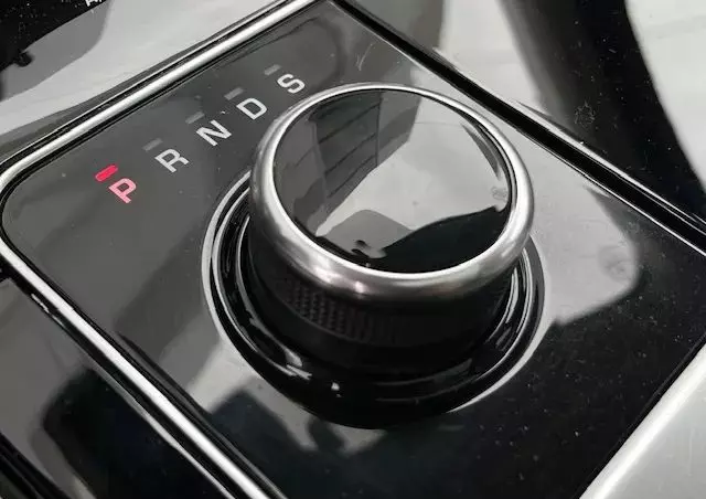 LAND ROVER Range Rover Velar 3.0 SD6 R-Dynamic HSE