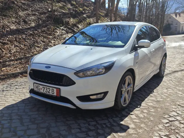FORD Focus ST-Line