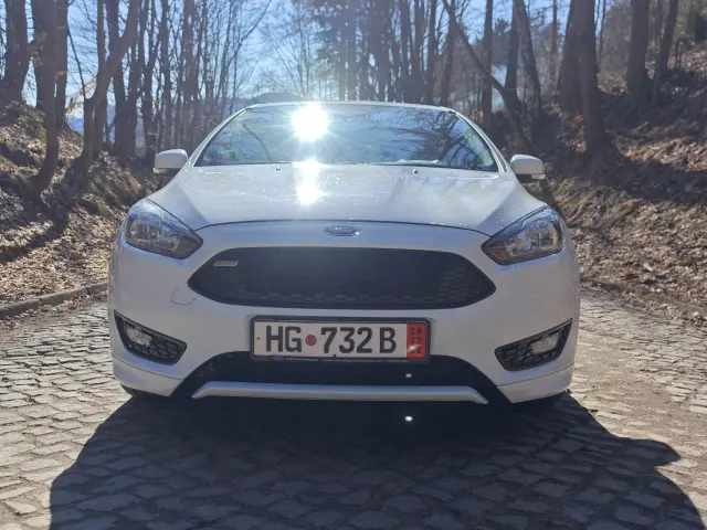 FORD Focus ST-Line