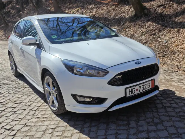 FORD Focus ST-Line