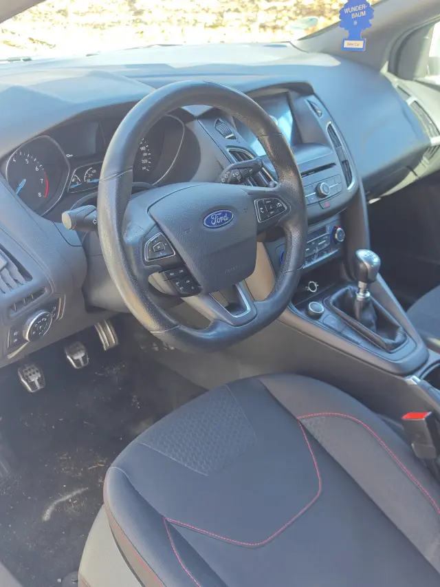 FORD Focus ST-Line
