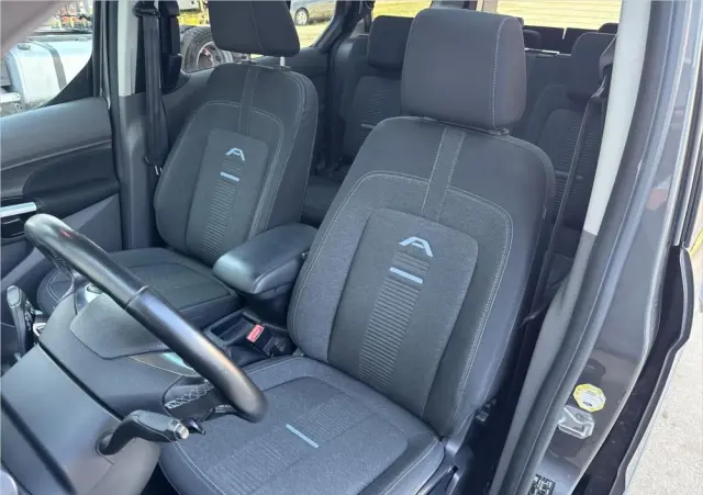 FORD Tourneo Connect Gr 1.5 EcoBlue Active PowerShift