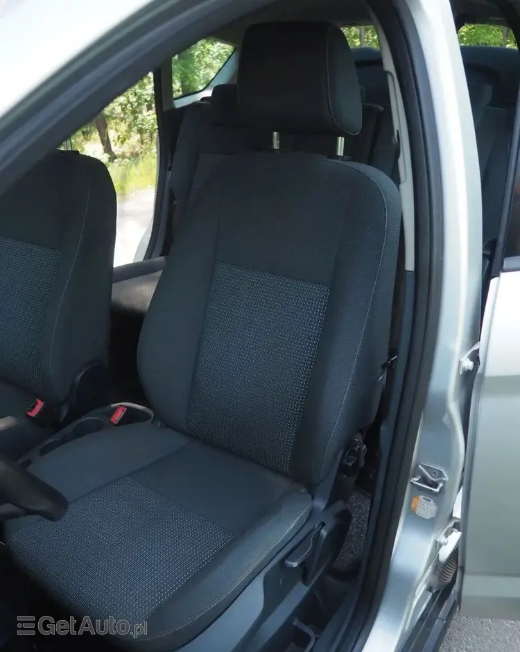 FORD C-MAX 1.6 TDCi Start-Stop-System Champions Edition