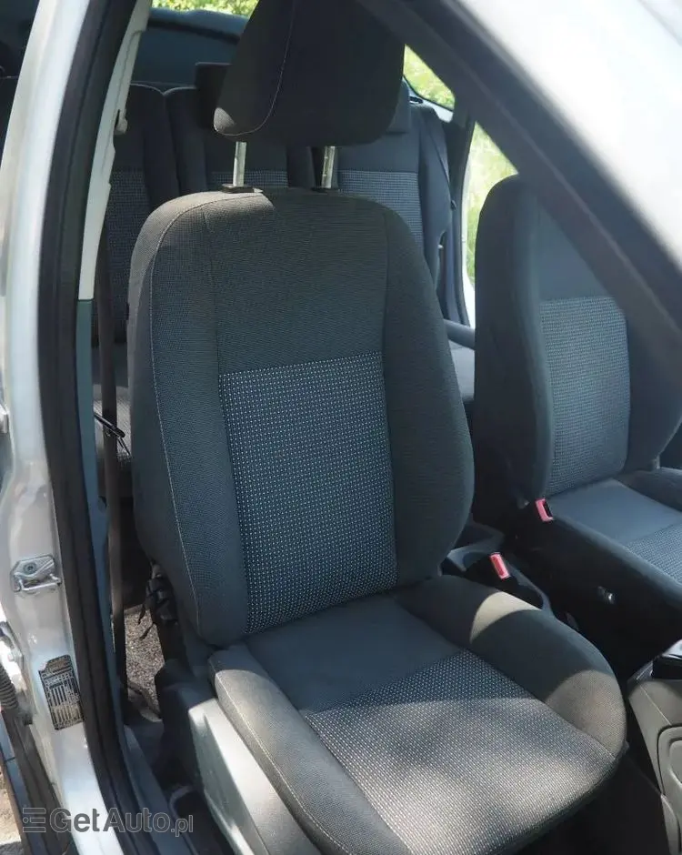 FORD C-MAX 1.6 TDCi Start-Stop-System Champions Edition