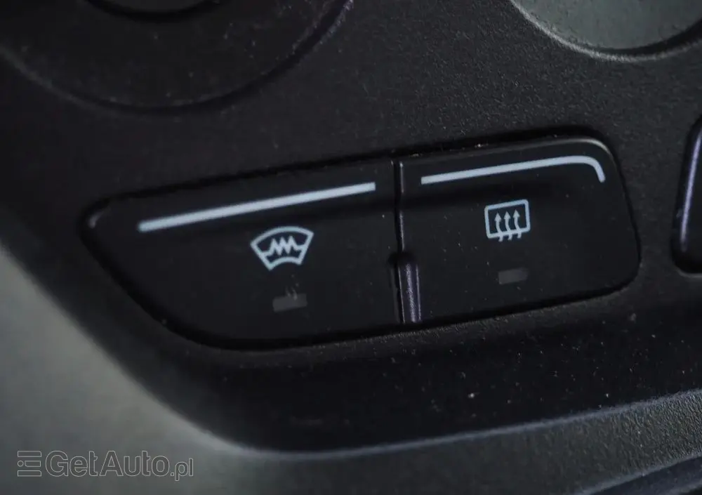 FORD C-MAX 1.6 TDCi Start-Stop-System Champions Edition