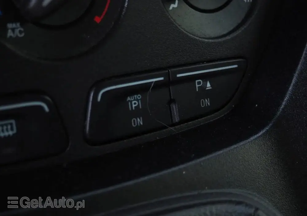 FORD C-MAX 1.6 TDCi Start-Stop-System Champions Edition