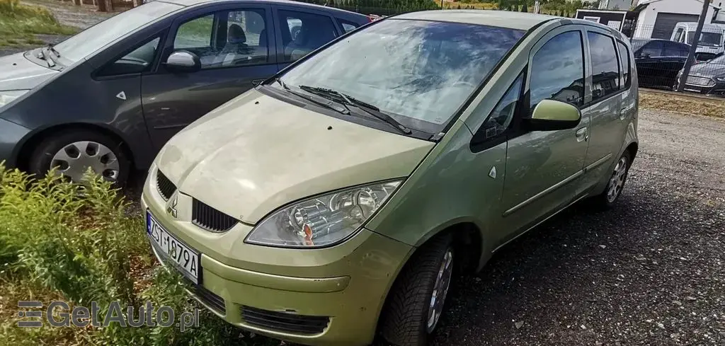 MITSUBISHI Colt 
