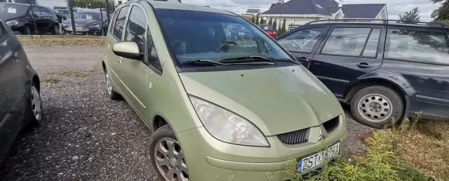 MITSUBISHI Colt 