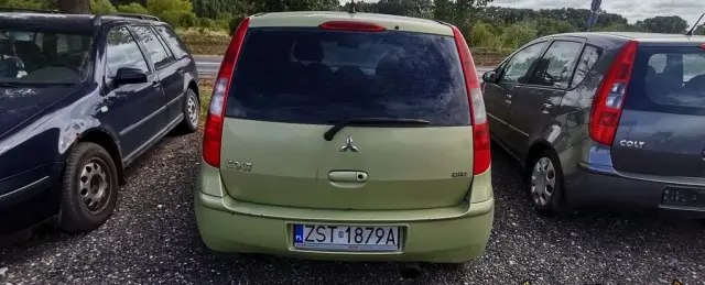 MITSUBISHI Colt 