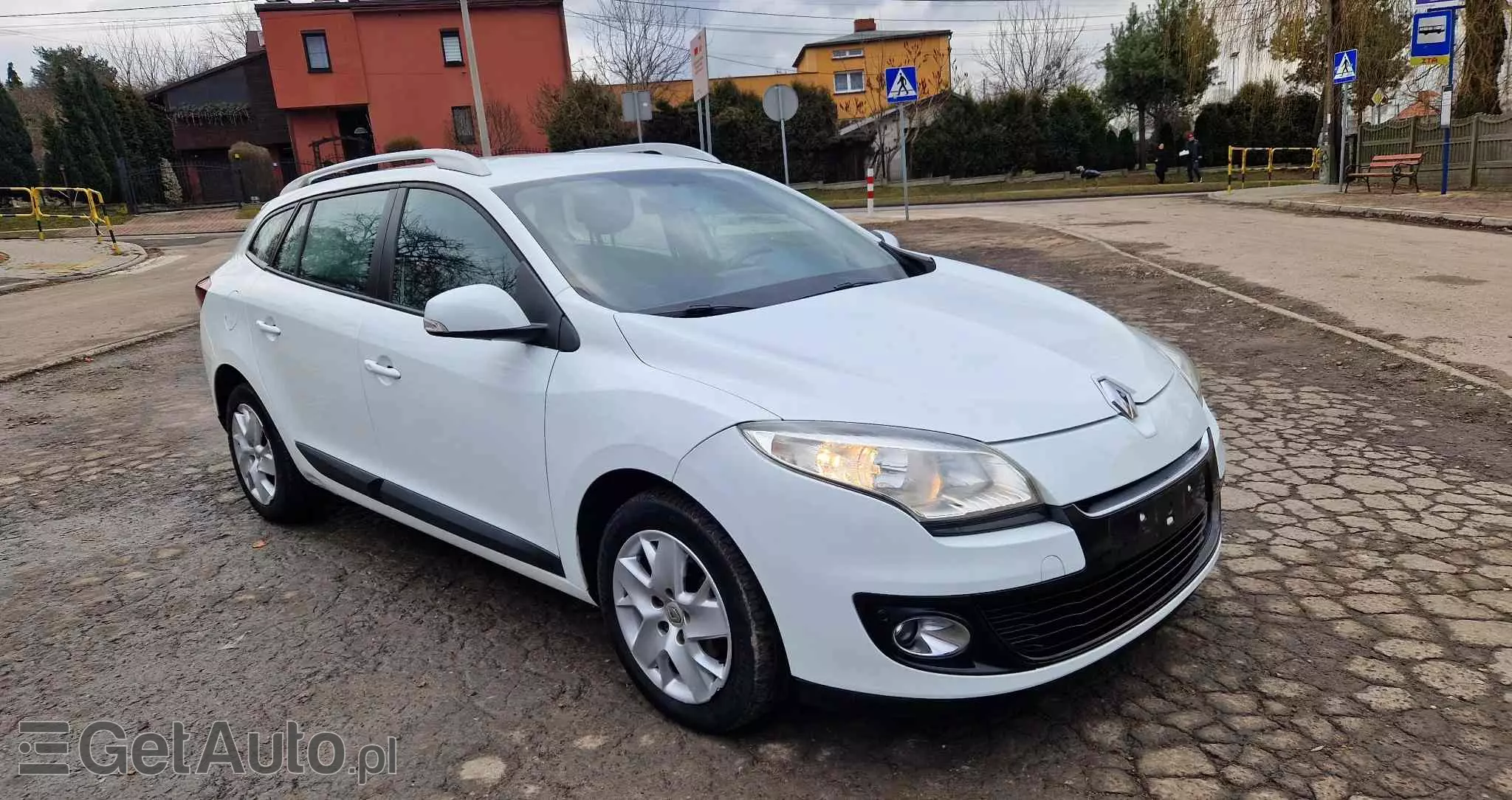 RENAULT Megane 1.6 16V 110 TomTom Edition