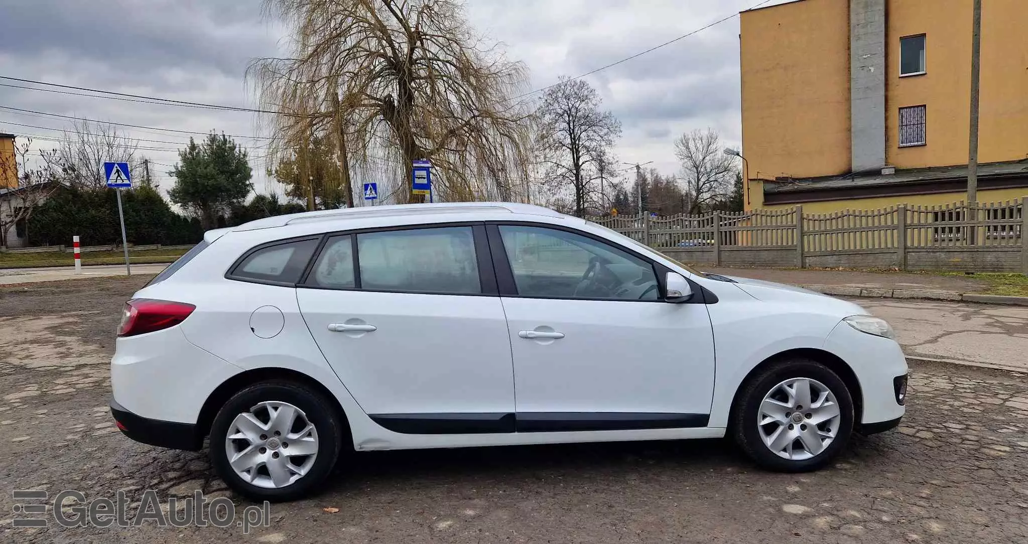 RENAULT Megane 1.6 16V 110 TomTom Edition