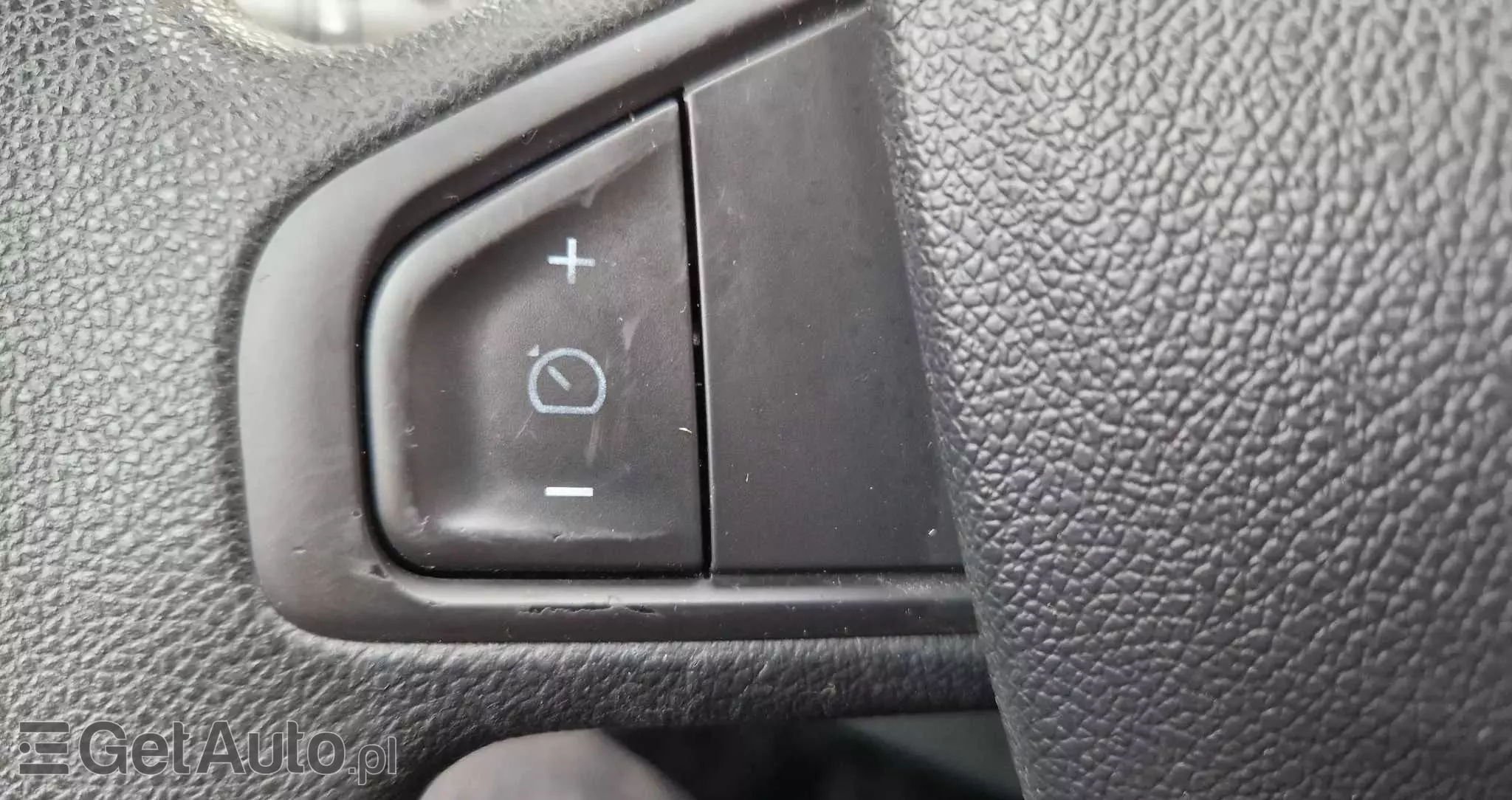 RENAULT Megane 1.6 16V 110 TomTom Edition