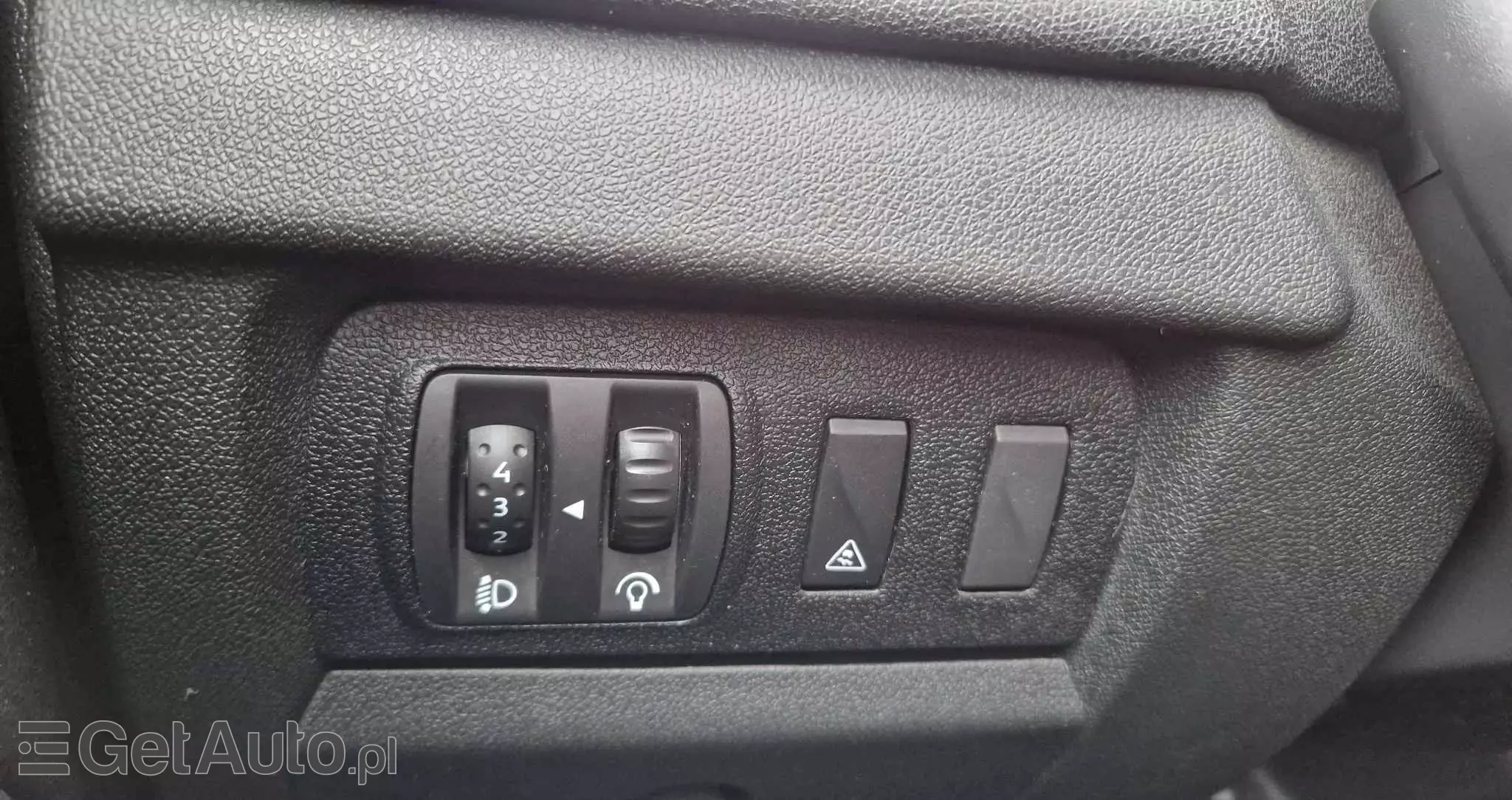 RENAULT Megane 1.6 16V 110 TomTom Edition