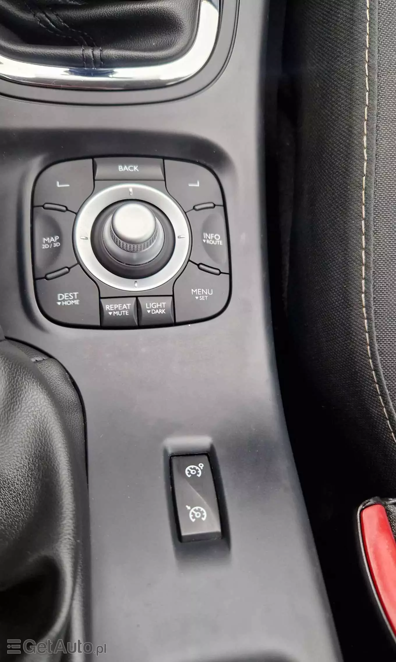 RENAULT Megane 1.6 16V 110 TomTom Edition