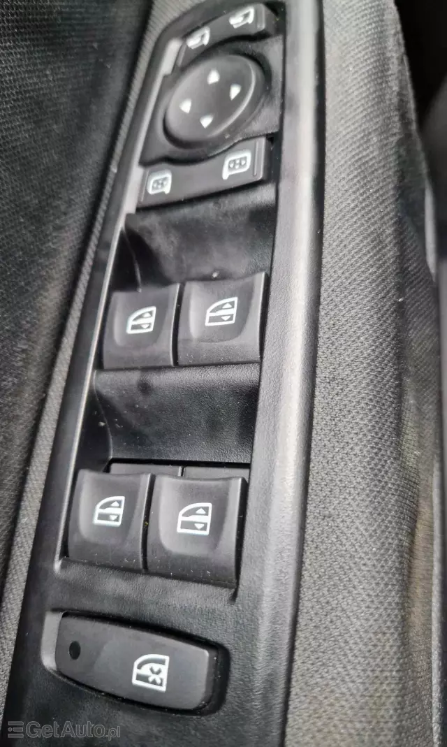 RENAULT Megane 1.6 16V 110 TomTom Edition