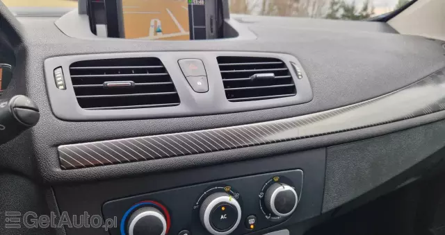 RENAULT Megane 1.6 16V 110 TomTom Edition