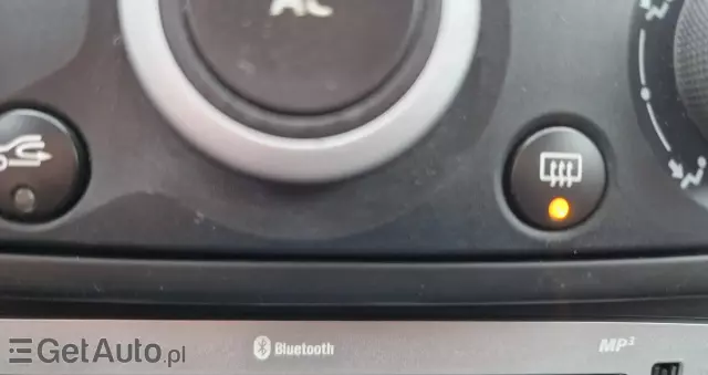 RENAULT Megane 1.6 16V 110 TomTom Edition