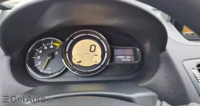 RENAULT Megane 1.6 16V 110 TomTom Edition