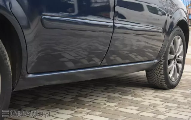 OPEL Zafira 1.8 Innovation