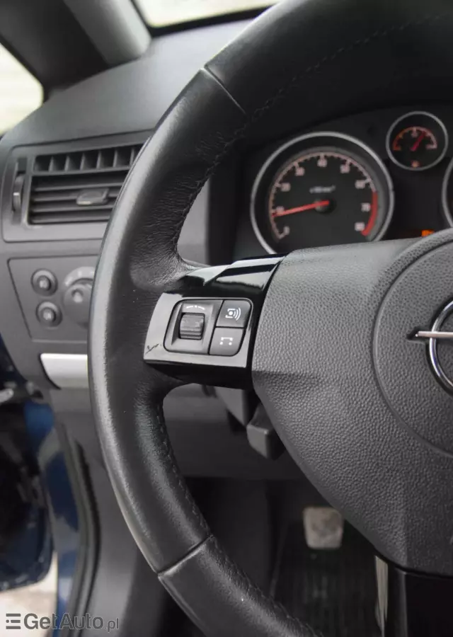 OPEL Zafira 1.8 Innovation