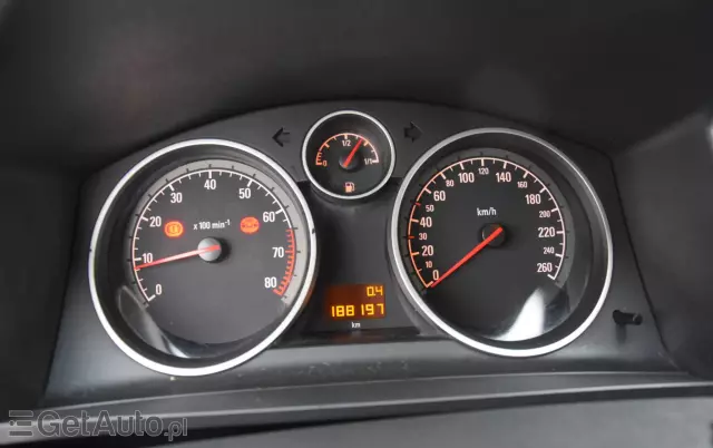 OPEL Zafira 1.8 Innovation