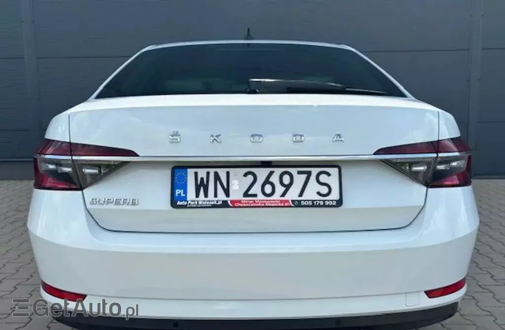 SKODA Superb 