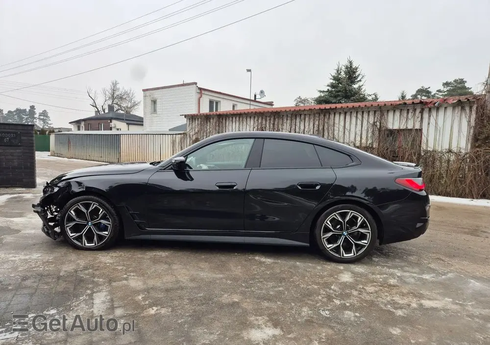 BMW Seria 4 M440i xDrive mHEV sport