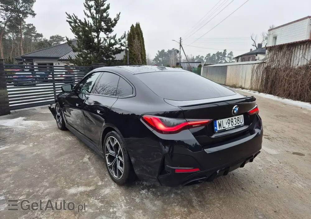 BMW Seria 4 M440i xDrive mHEV sport