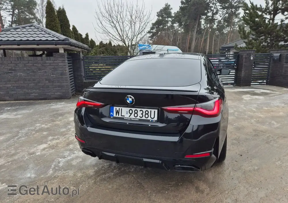 BMW Seria 4 M440i xDrive mHEV sport