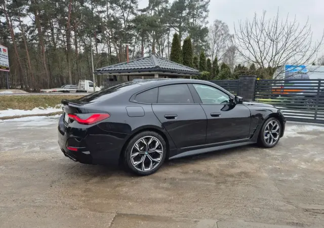 BMW Seria 4 M440i xDrive mHEV sport
