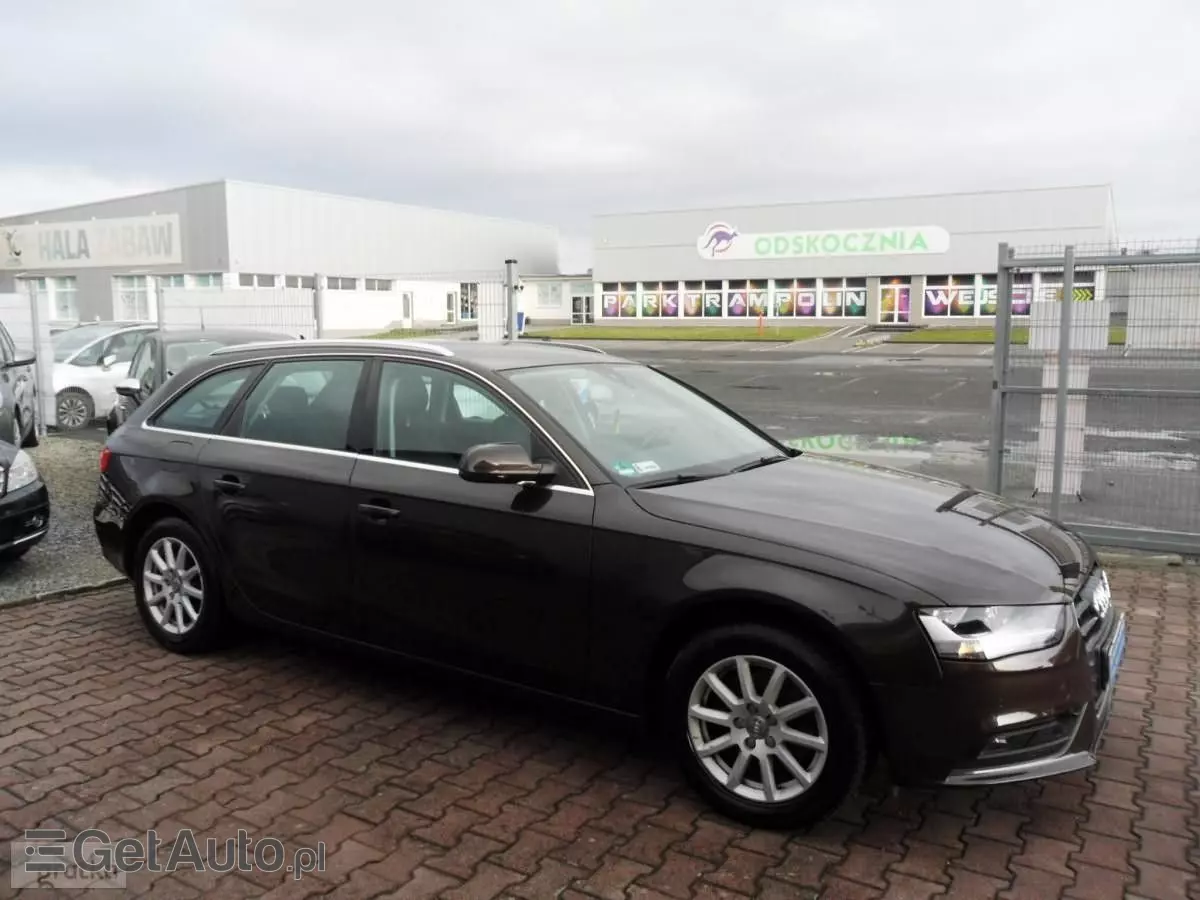 AUDI A4 