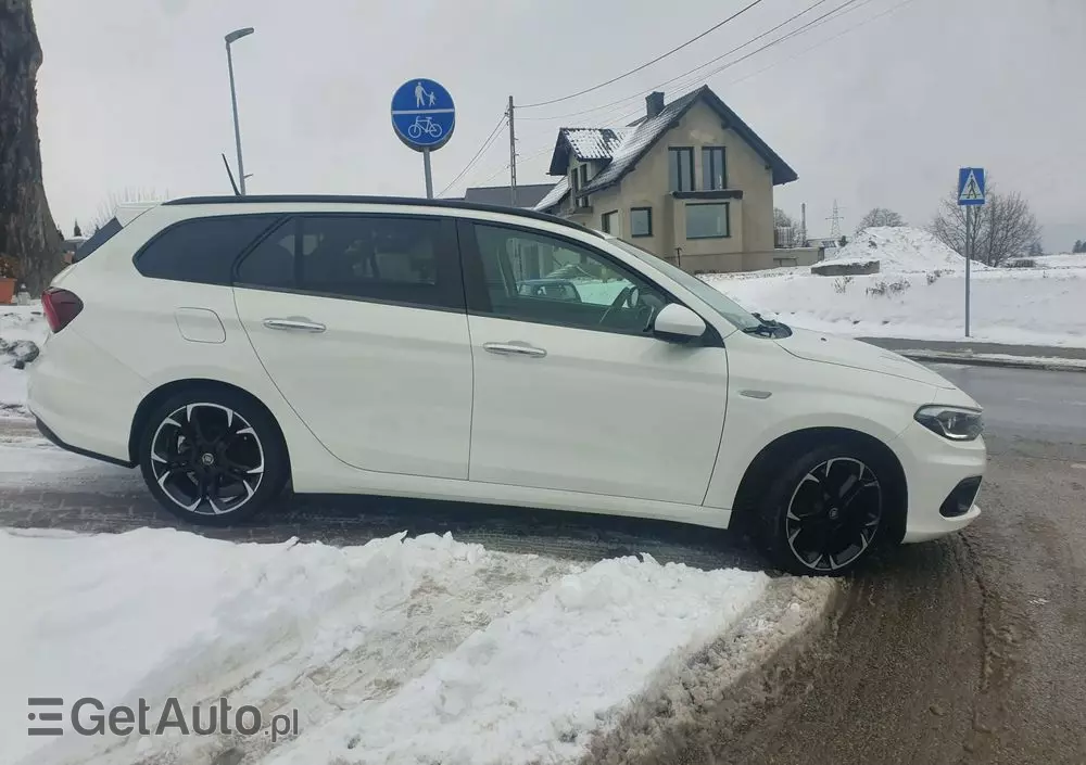 FIAT Tipo Kombi 1.4 T-Jet Lounge