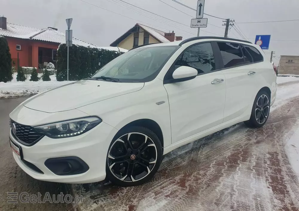 FIAT Tipo Kombi 1.4 T-Jet Lounge