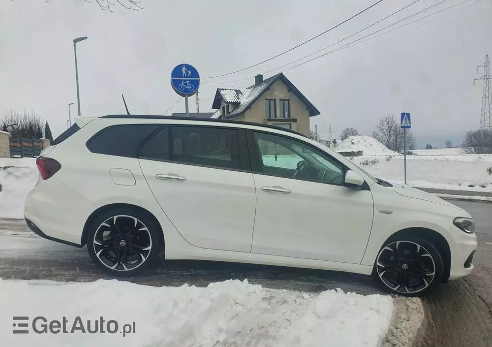 FIAT Tipo Kombi 1.4 T-Jet Lounge