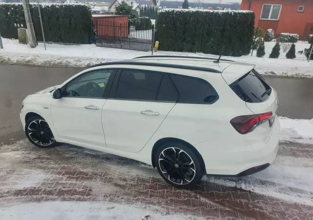 FIAT Tipo Kombi 1.4 T-Jet Lounge
