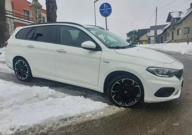 FIAT Tipo Kombi 1.4 T-Jet Lounge