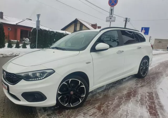 FIAT Tipo Kombi 1.4 T-Jet Lounge